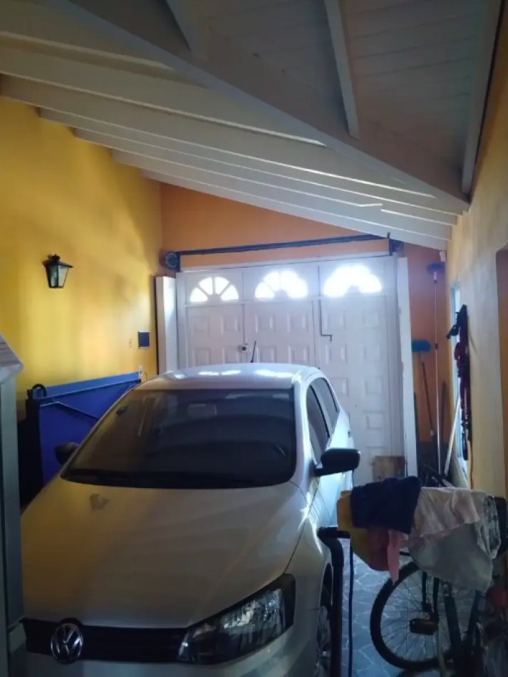 CASA 4 AMB CON COCHERA 