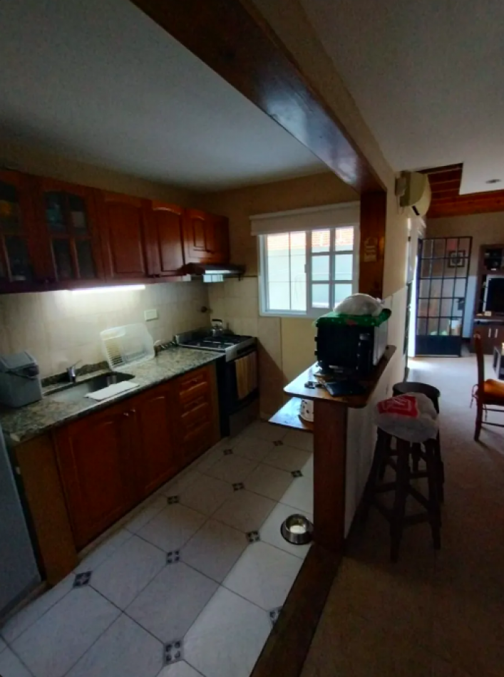 CASA 4 AMB CON COCHERA 