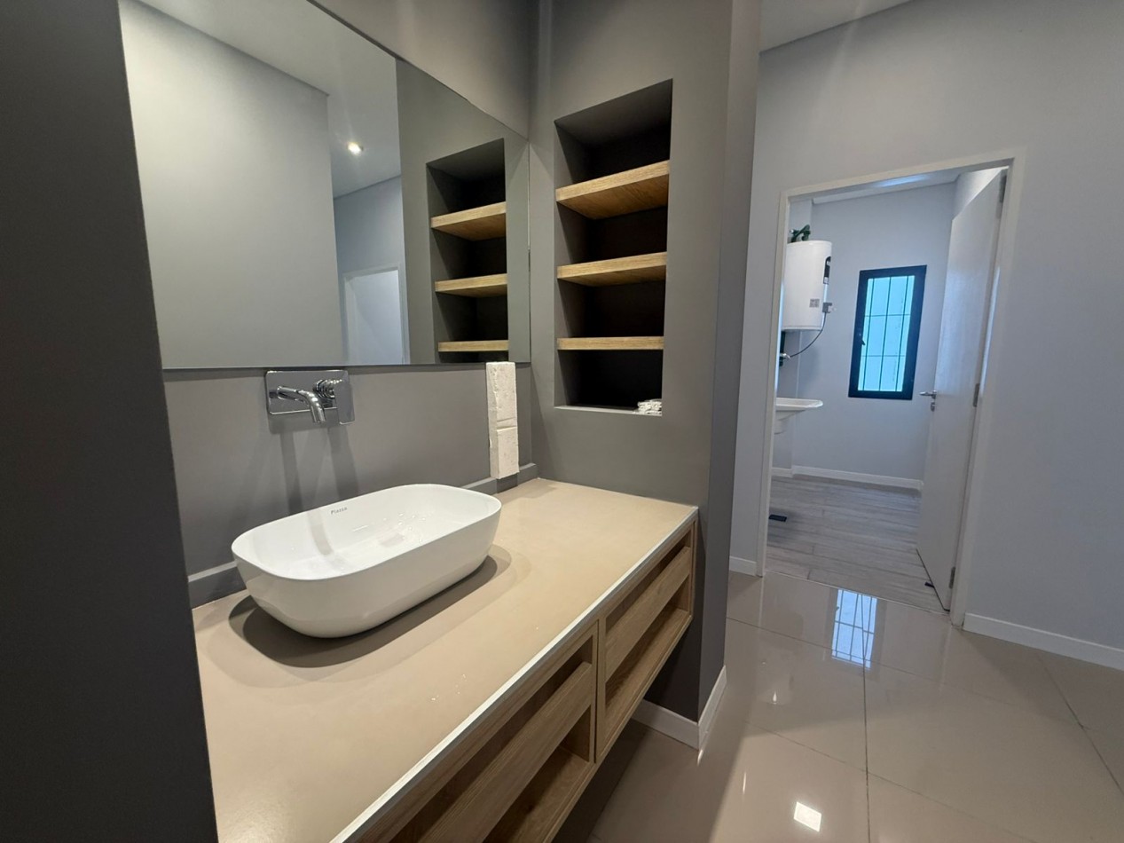 DEPARTAMENTO CON PATIO PLANTA BAJA A ESTRENAR