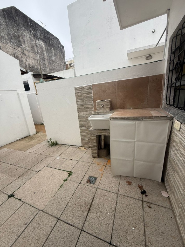 Departamento En Alquiler de 2 ambientes En Quilmes Oeste