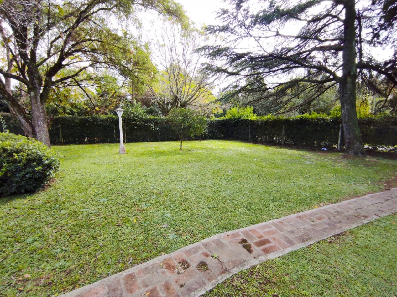 Casa Quinta En Venta En Arturo Segui Villa Elisa Con Pileta con lote de terreno