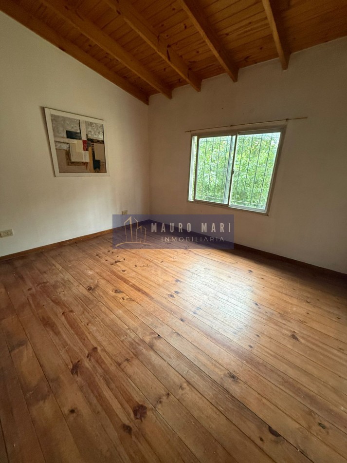 Duplex en Alquiler de 2 ambientes con cochera en Sourigues Berazategui