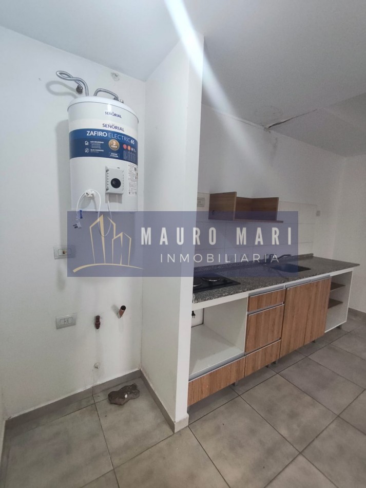 Departamento 2 ambientes en alquiler en Berazategui con Patio y parrilla