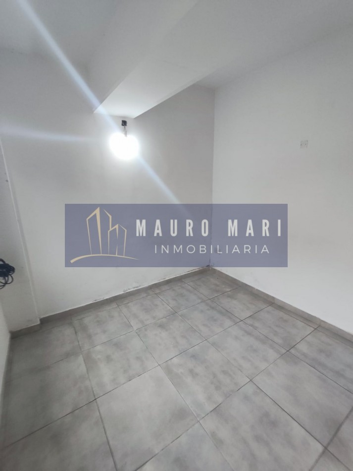 Departamento 2 ambientes en alquiler en Berazategui con Patio y parrilla